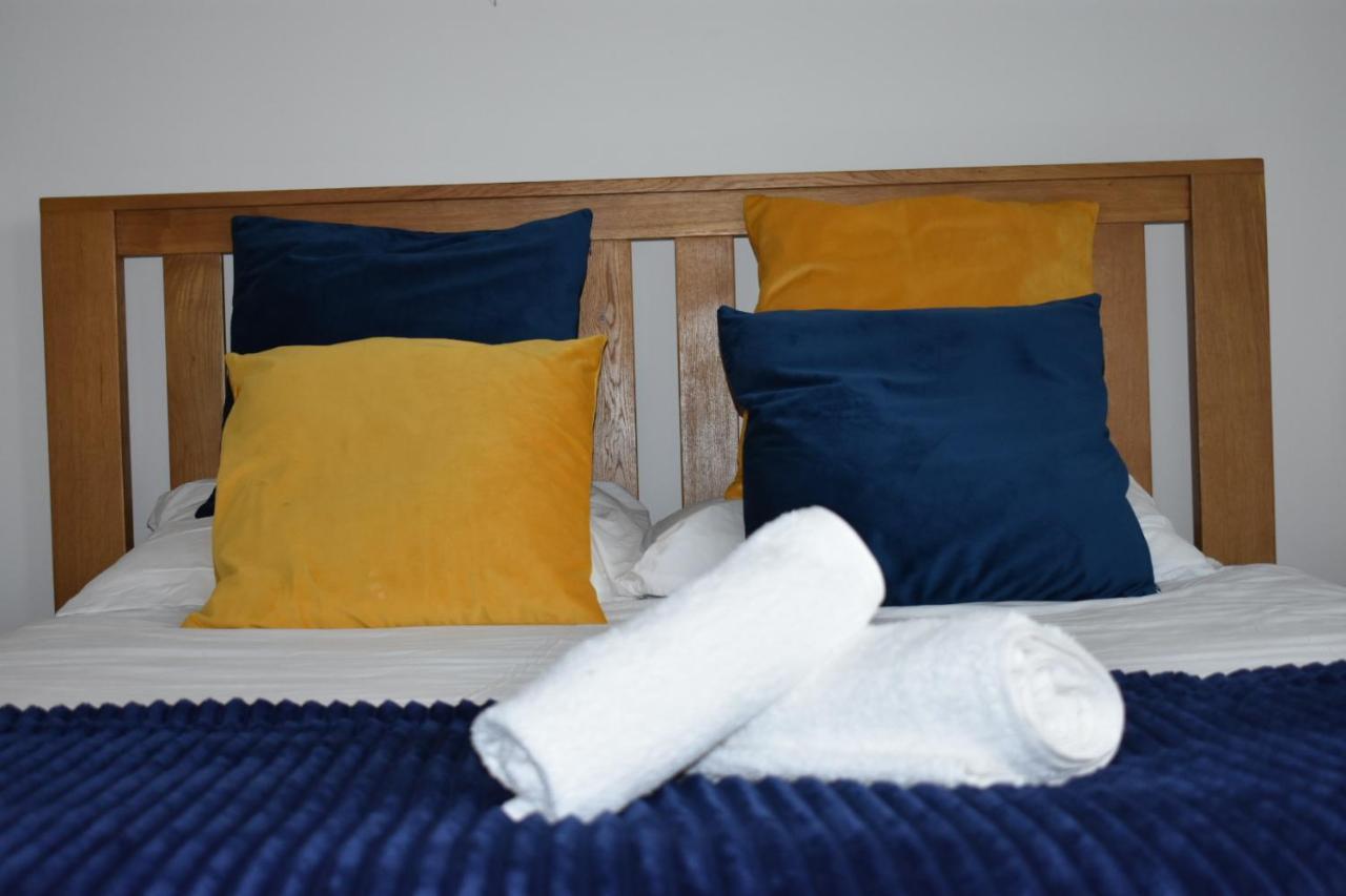 Classy Campbell Park Apartment, Balcony & Free Parking Apartment Milton Keynes