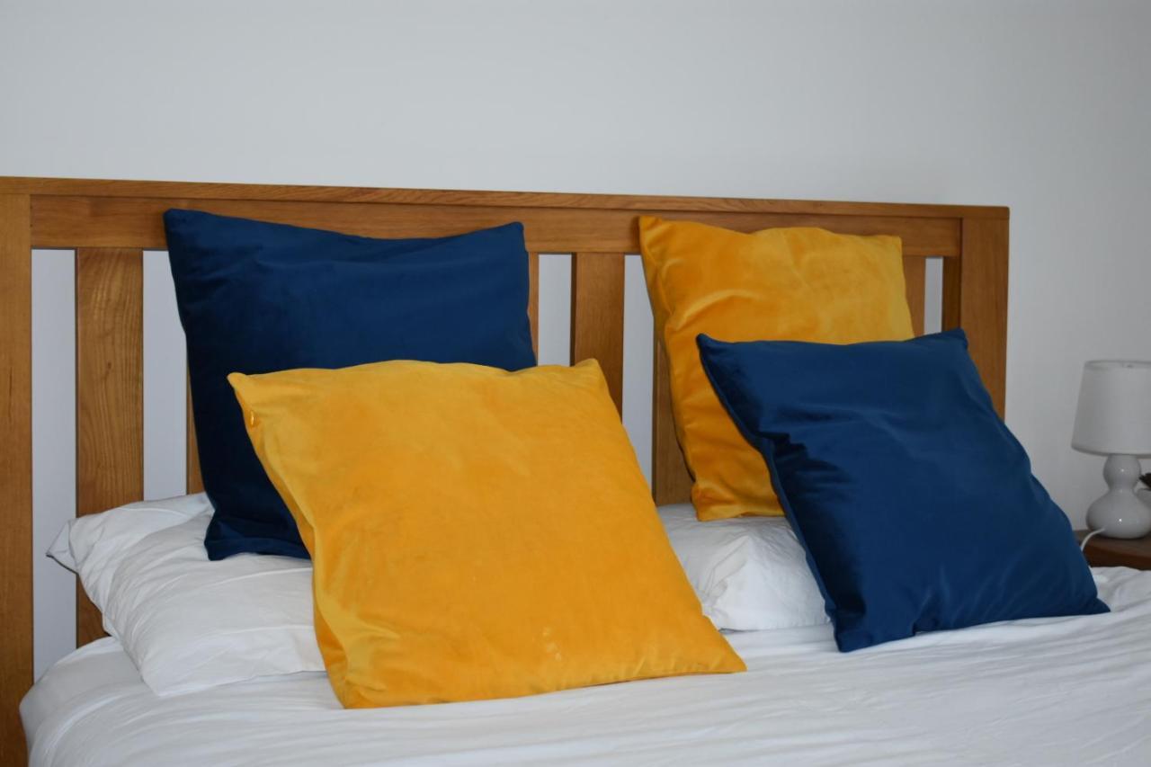 Classy Campbell Park Apartment, Balcony & Free Parking Milton Keynes
