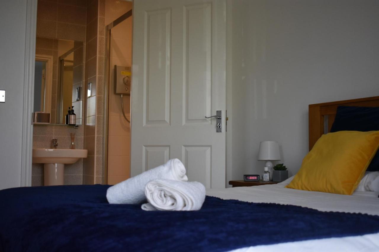 Classy Campbell Park Apartment, Balcony & Free Parking Milton Keynes